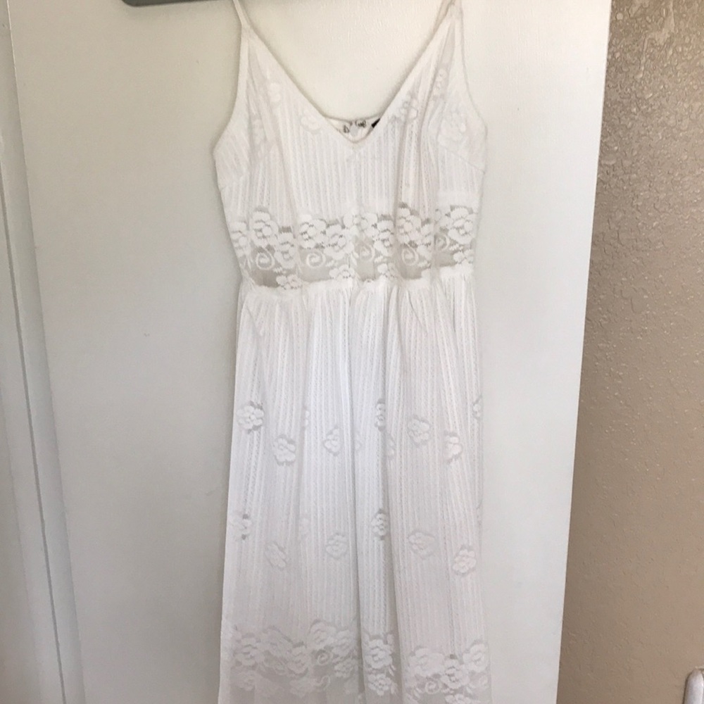 White lace dress